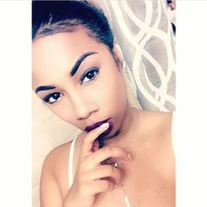 Meet your Posher, Sade